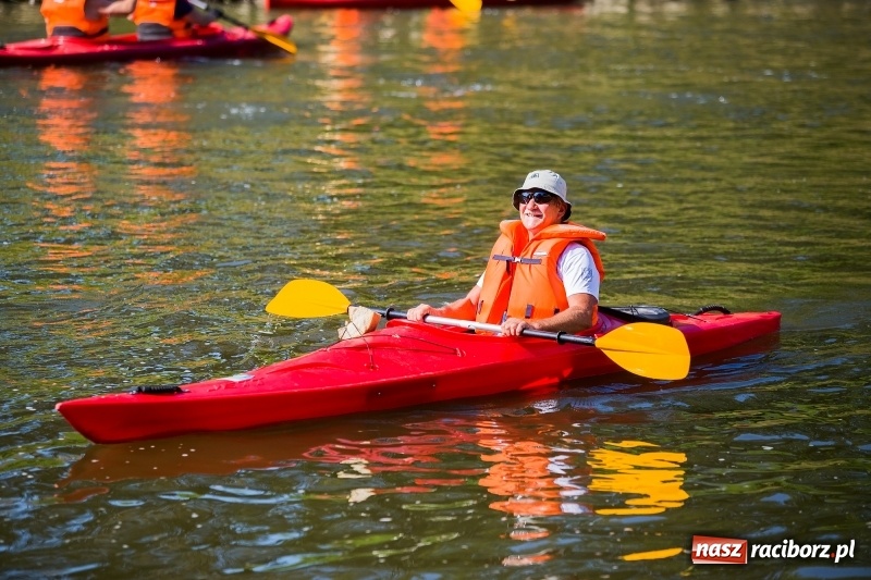 Zdjęcie w galerii na portalu naszraciborz.pl: W sześć godzin dookoła Raciborza kajakiem wiadomości z regionu