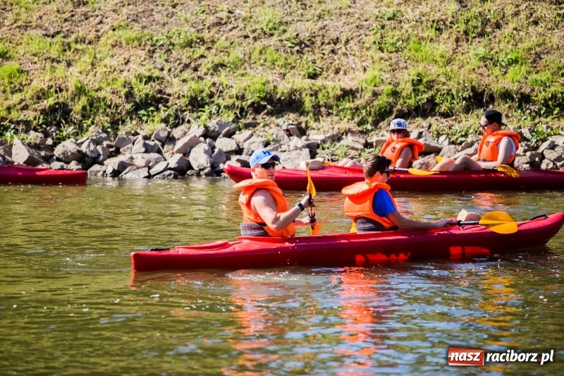 Zdjęcie w galerii na portalu naszraciborz.pl: W sześć godzin dookoła Raciborza kajakiem wiadomości z regionu