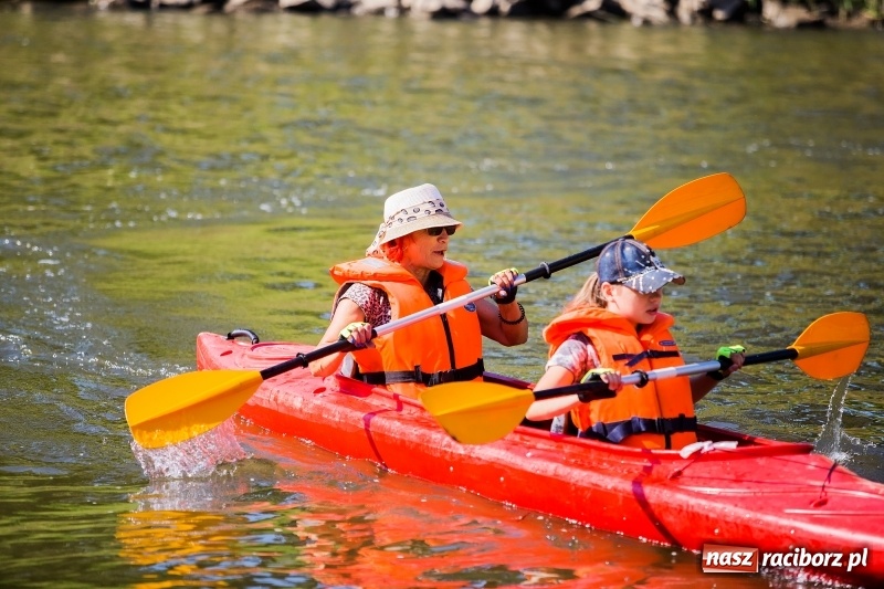 Zdjęcie w galerii na portalu naszraciborz.pl: W sześć godzin dookoła Raciborza kajakiem wiadomości z regionu