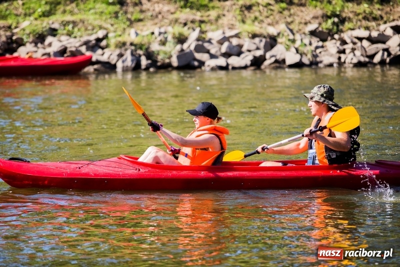 Zdjęcie w galerii na portalu naszraciborz.pl: W sześć godzin dookoła Raciborza kajakiem wiadomości z regionu