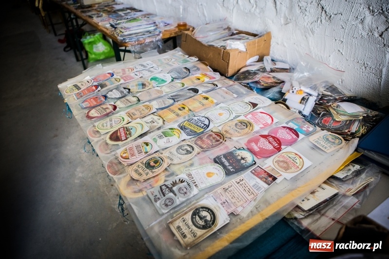 Zdjęcie w galerii na portalu naszraciborz.pl: Trwa Międzynarodowa Giełda Birofiliów wiadomości z regionu