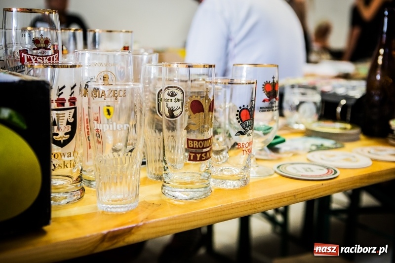 Zdjęcie w galerii na portalu naszraciborz.pl: Trwa Międzynarodowa Giełda Birofiliów wiadomości z regionu