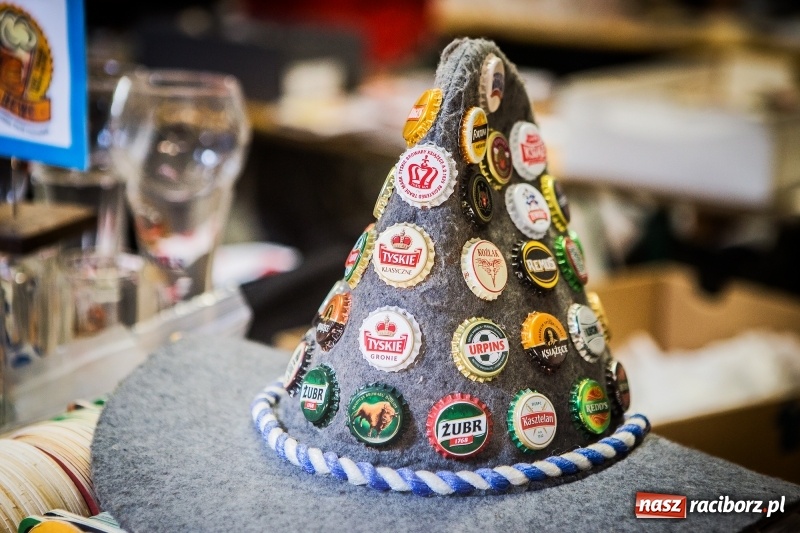 Zdjęcie w galerii na portalu naszraciborz.pl: Trwa Międzynarodowa Giełda Birofiliów wiadomości z regionu