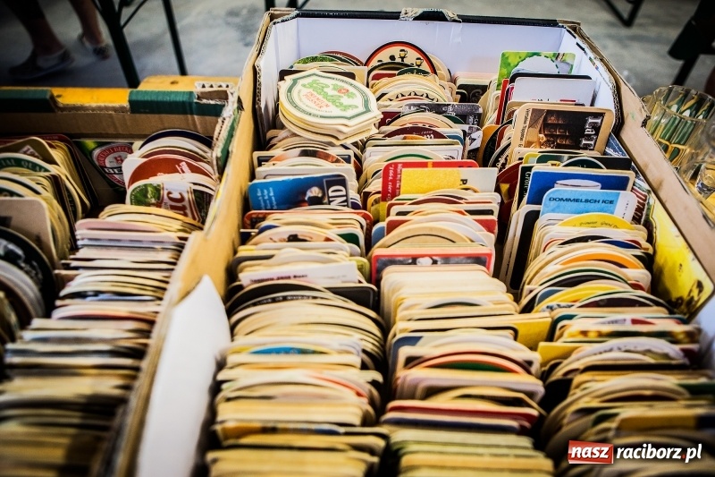 Zdjęcie w galerii na portalu naszraciborz.pl: Trwa Międzynarodowa Giełda Birofiliów wiadomości z regionu