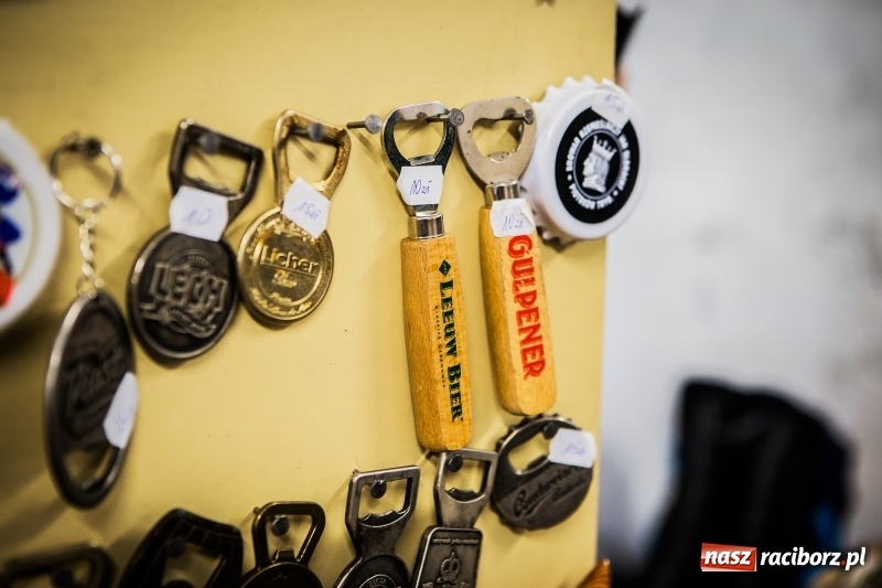 Zdjęcie w galerii na portalu naszraciborz.pl: Trwa Międzynarodowa Giełda Birofiliów wiadomości z regionu