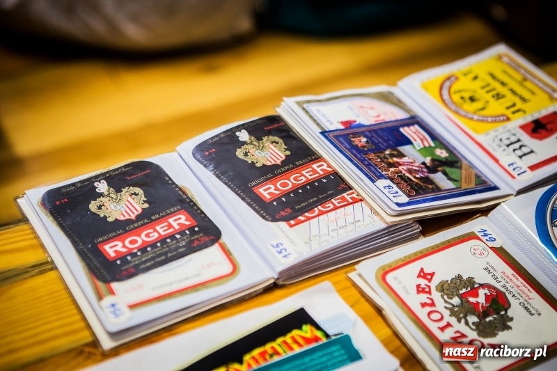 Zdjęcie w galerii na portalu naszraciborz.pl: Trwa Międzynarodowa Giełda Birofiliów wiadomości z regionu