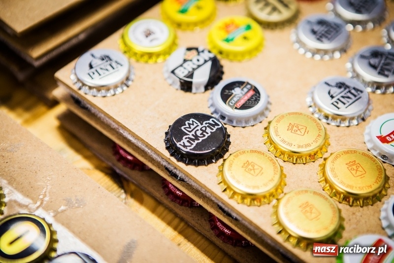 Zdjęcie w galerii na portalu naszraciborz.pl: Trwa Międzynarodowa Giełda Birofiliów wiadomości z regionu