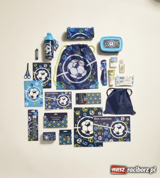 Zdjęcie w galerii na portalu naszraciborz.pl: Porządny tornister z wyposażeniem i niezbędnikiem higienicznym już w Rossmannie  wiadomości z regionu