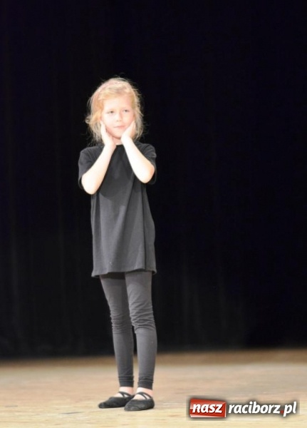 Zdjęcie w galerii na portalu naszraciborz.pl: Wulkan energii, humoru i talentu na warsztatach teatralnych w Raciborskim Centrum Kultury wiadomości z regionu