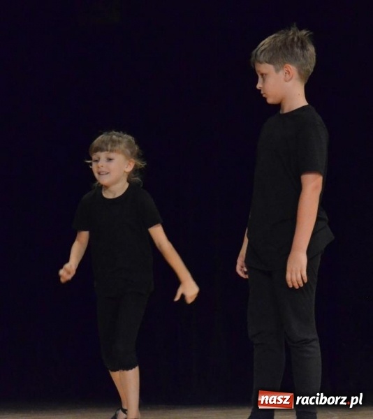 Zdjęcie w galerii na portalu naszraciborz.pl: Wulkan energii, humoru i talentu na warsztatach teatralnych w Raciborskim Centrum Kultury wiadomości z regionu