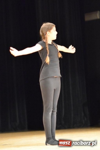 Zdjęcie w galerii na portalu naszraciborz.pl: Wulkan energii, humoru i talentu na warsztatach teatralnych w Raciborskim Centrum Kultury wiadomości z regionu