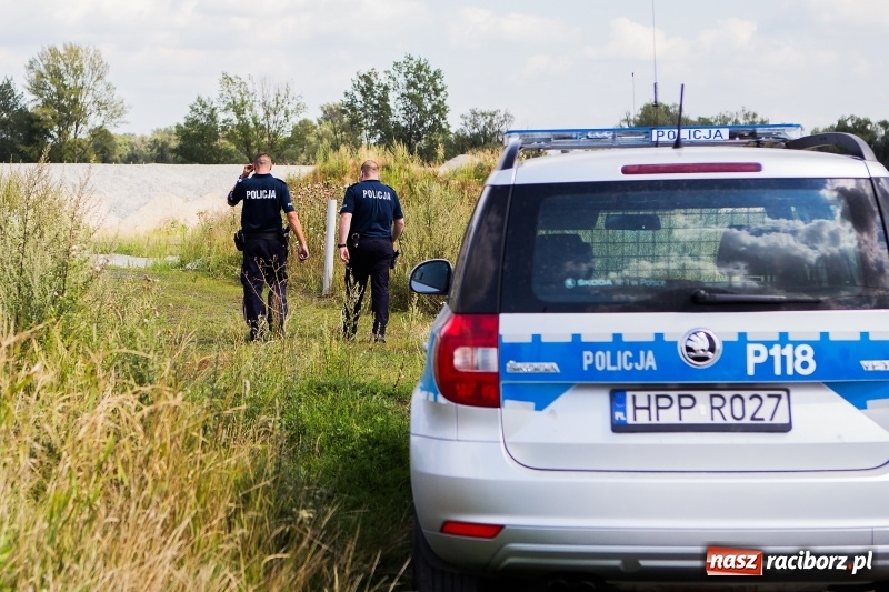 Zdjęcie w galerii na portalu naszraciborz.pl: W Raciborzu-Sudole, tak zwanej Nowej Psince, znaleziono zwłoki mężczyzny wiadomości z regionu