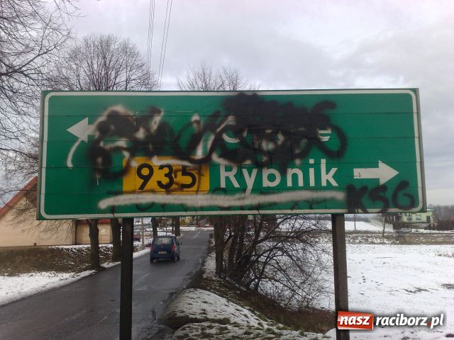 Zdjęcie w galerii na portalu naszraciborz.pl: Komu przeszkadzają znaki drogowe? wiadomości z regionu