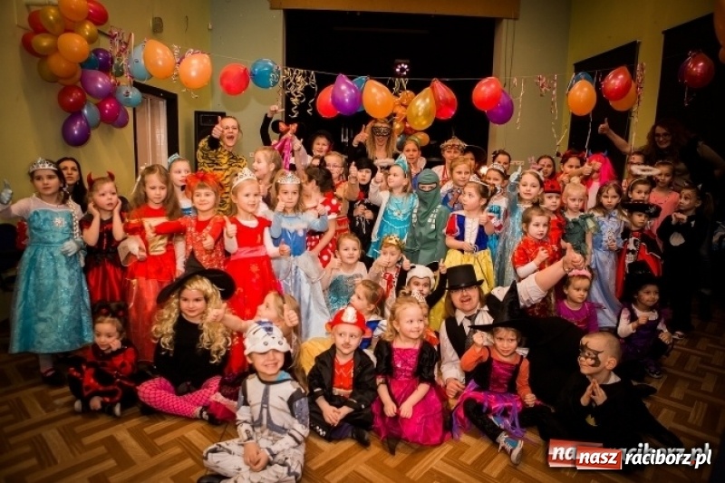 Zdjęcie w galerii na portalu naszraciborz.pl: Koło gitarowe, balet, hip-hop, mała modelarnia - nowa oferta zajęć w Młodzieżowym Domu Kultury wiadomości z regionu