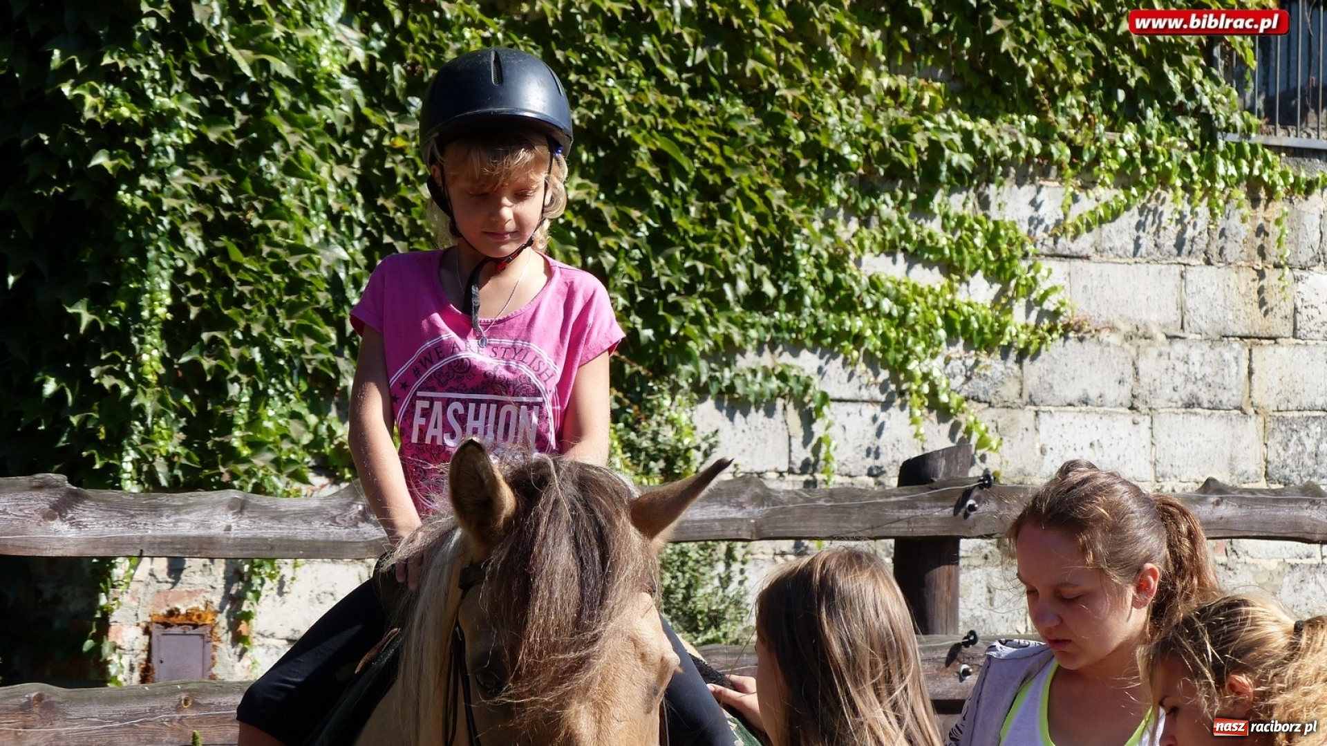 Zdjęcie w galerii na portalu naszraciborz.pl: Uczestnicy Lata z biblioteką na rancho w Bargłówce wiadomości z regionu