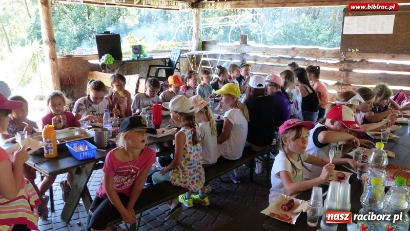 Zdjęcie w galerii na portalu naszraciborz.pl: Uczestnicy Lata z biblioteką na rancho w Bargłówce wiadomości z regionu