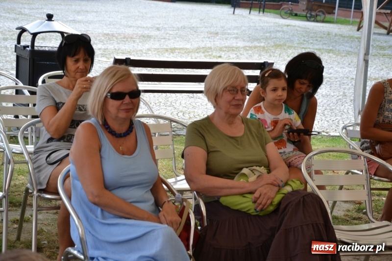 Zdjęcie w galerii na portalu naszraciborz.pl: Spotkanie z płatnerzem, czyli letnia akcja Zamkowe Zuchy 2017 na Zamku Piastowskim wiadomości z regionu