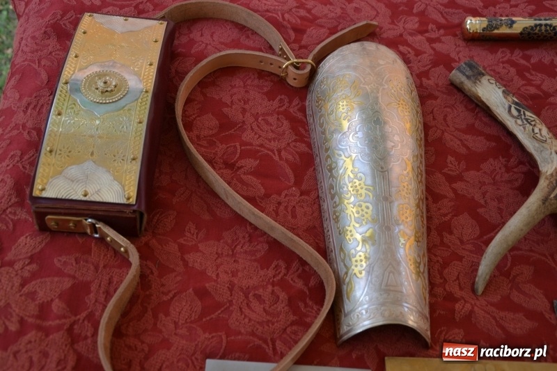 Zdjęcie w galerii na portalu naszraciborz.pl: Spotkanie z płatnerzem, czyli letnia akcja Zamkowe Zuchy 2017 na Zamku Piastowskim wiadomości z regionu