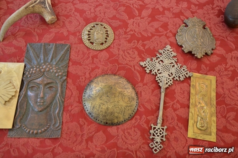 Zdjęcie w galerii na portalu naszraciborz.pl: Spotkanie z płatnerzem, czyli letnia akcja Zamkowe Zuchy 2017 na Zamku Piastowskim wiadomości z regionu