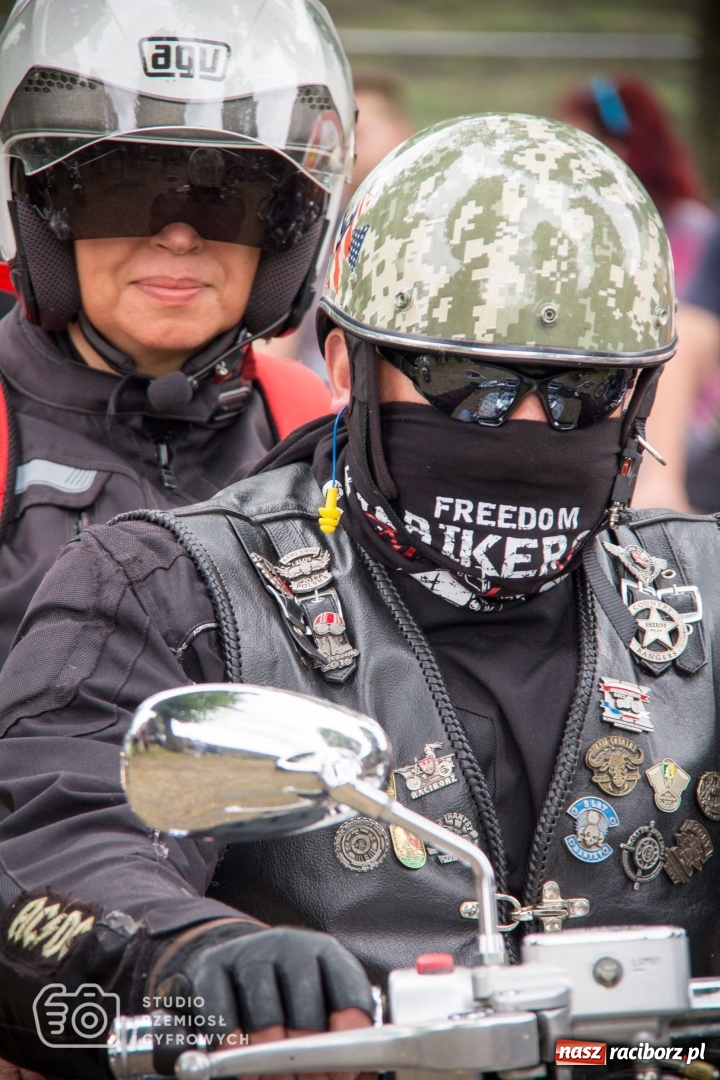 Zdjęcie w galerii na portalu naszraciborz.pl: Duża grupa raciborzan na pielgrzymce motocyklistów na Górę św. Anny wiadomości z regionu