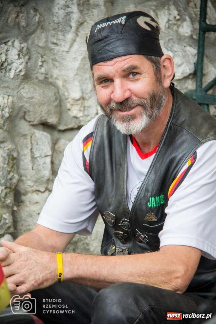 Zdjęcie w galerii na portalu naszraciborz.pl: Duża grupa raciborzan na pielgrzymce motocyklistów na Górę św. Anny wiadomości z regionu