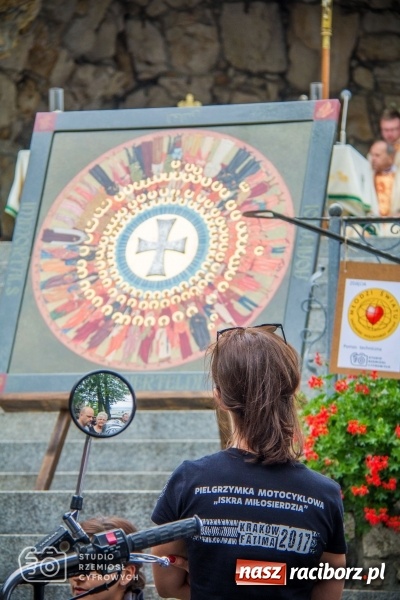 Zdjęcie w galerii na portalu naszraciborz.pl: Duża grupa raciborzan na pielgrzymce motocyklistów na Górę św. Anny wiadomości z regionu