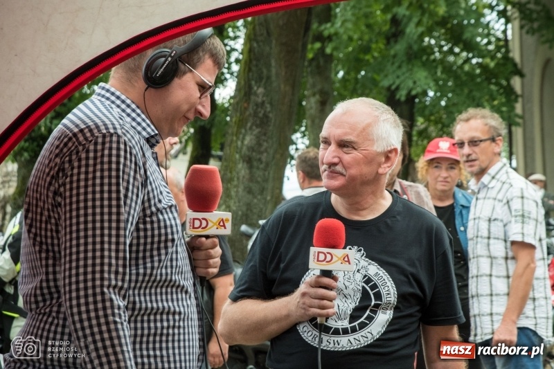 Zdjęcie w galerii na portalu naszraciborz.pl: Duża grupa raciborzan na pielgrzymce motocyklistów na Górę św. Anny wiadomości z regionu