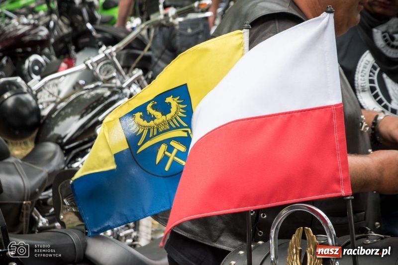 Zdjęcie w galerii na portalu naszraciborz.pl: Duża grupa raciborzan na pielgrzymce motocyklistów na Górę św. Anny wiadomości z regionu