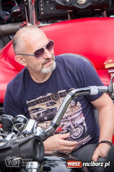 Zdjęcie w galerii na portalu naszraciborz.pl: Duża grupa raciborzan na pielgrzymce motocyklistów na Górę św. Anny wiadomości z regionu