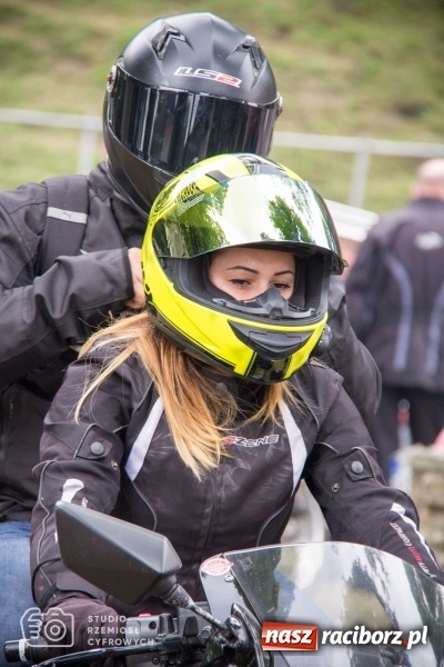 Zdjęcie w galerii na portalu naszraciborz.pl: Duża grupa raciborzan na pielgrzymce motocyklistów na Górę św. Anny wiadomości z regionu