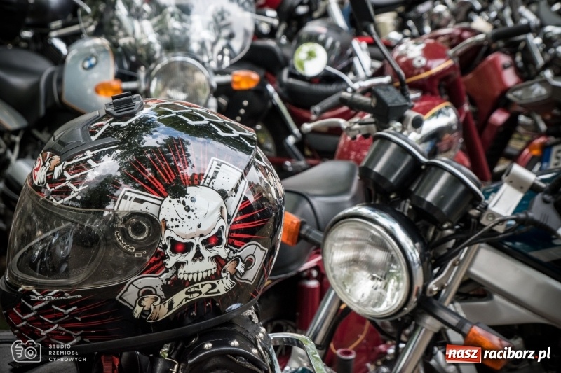 Zdjęcie w galerii na portalu naszraciborz.pl: Duża grupa raciborzan na pielgrzymce motocyklistów na Górę św. Anny wiadomości z regionu