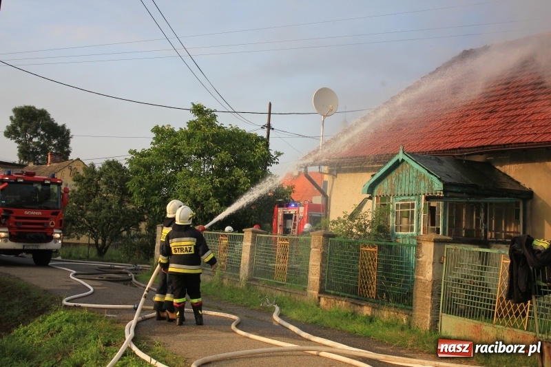 Zdjęcie w galerii na portalu naszraciborz.pl: 250 tysięcy złotych strat po wczorajszym pożarze w Zawadzie Książęcej! wiadomości z regionu