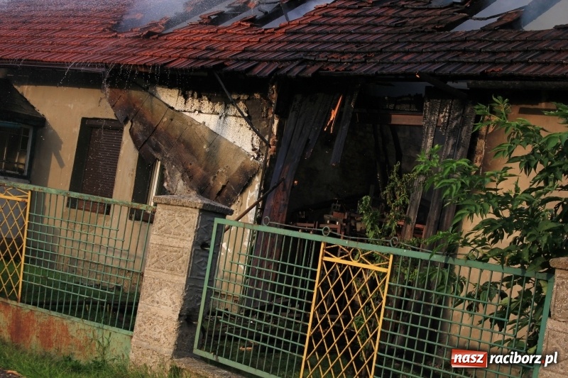 Zdjęcie w galerii na portalu naszraciborz.pl: 250 tysięcy złotych strat po wczorajszym pożarze w Zawadzie Książęcej! wiadomości z regionu