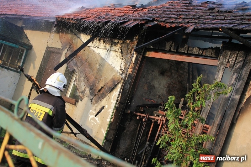 Zdjęcie w galerii na portalu naszraciborz.pl: 250 tysięcy złotych strat po wczorajszym pożarze w Zawadzie Książęcej! wiadomości z regionu