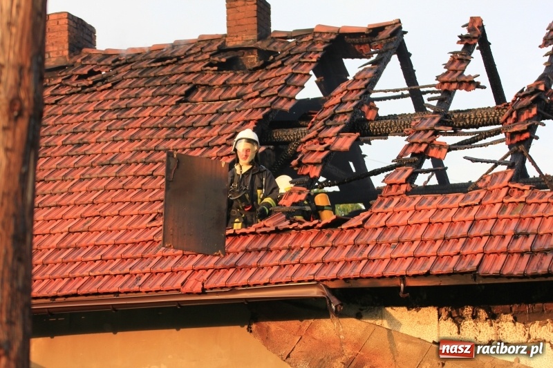 Zdjęcie w galerii na portalu naszraciborz.pl: 250 tysięcy złotych strat po wczorajszym pożarze w Zawadzie Książęcej! wiadomości z regionu