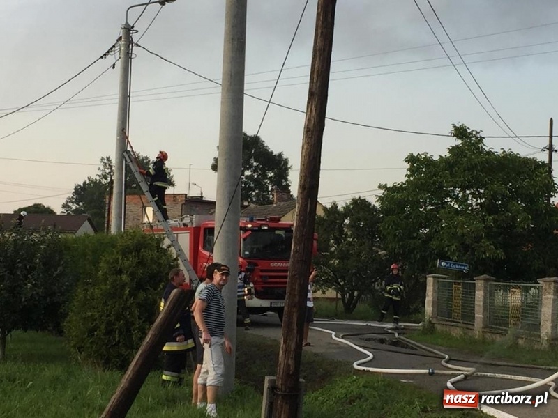 Zdjęcie w galerii na portalu naszraciborz.pl: 250 tysięcy złotych strat po wczorajszym pożarze w Zawadzie Książęcej! wiadomości z regionu
