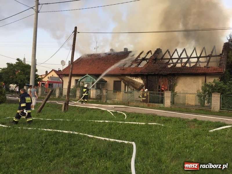 Zdjęcie w galerii na portalu naszraciborz.pl: 250 tysięcy złotych strat po wczorajszym pożarze w Zawadzie Książęcej! wiadomości z regionu