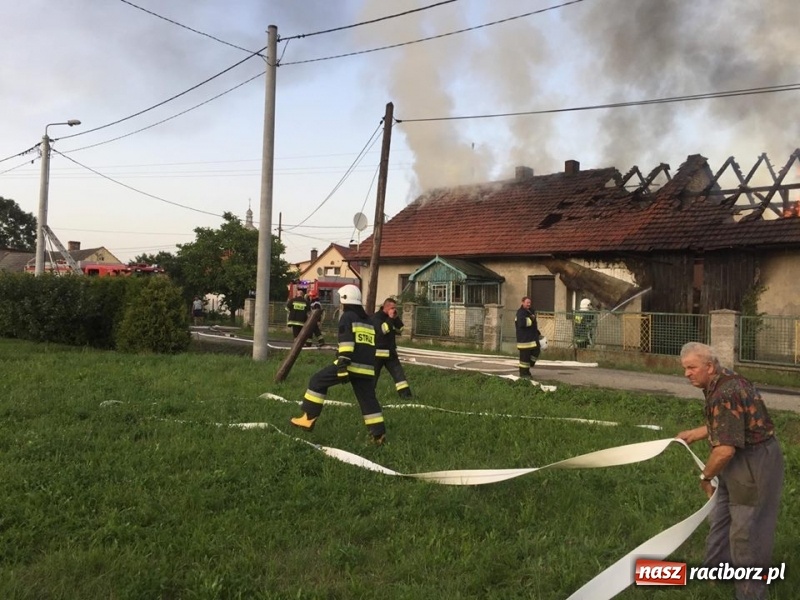 Zdjęcie w galerii na portalu naszraciborz.pl: 250 tysięcy złotych strat po wczorajszym pożarze w Zawadzie Książęcej! wiadomości z regionu