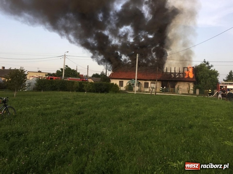 Zdjęcie w galerii na portalu naszraciborz.pl: 250 tysięcy złotych strat po wczorajszym pożarze w Zawadzie Książęcej! wiadomości z regionu