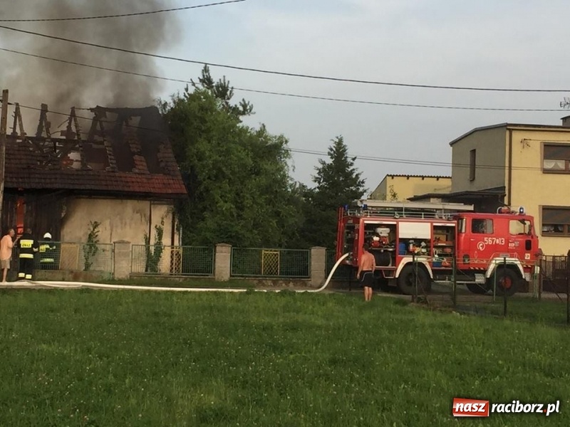 Zdjęcie w galerii na portalu naszraciborz.pl: 250 tysięcy złotych strat po wczorajszym pożarze w Zawadzie Książęcej! wiadomości z regionu