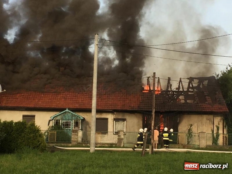 Zdjęcie w galerii na portalu naszraciborz.pl: 250 tysięcy złotych strat po wczorajszym pożarze w Zawadzie Książęcej! wiadomości z regionu