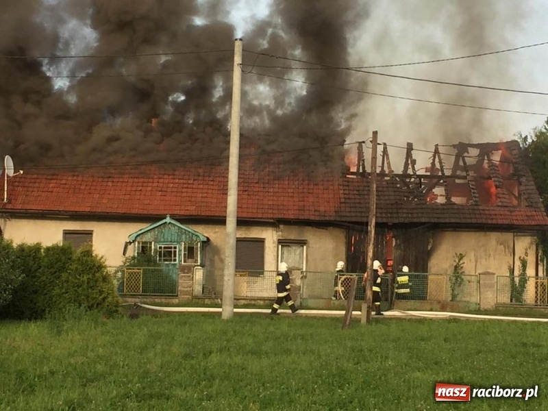 Zdjęcie w galerii na portalu naszraciborz.pl: 250 tysięcy złotych strat po wczorajszym pożarze w Zawadzie Książęcej! wiadomości z regionu