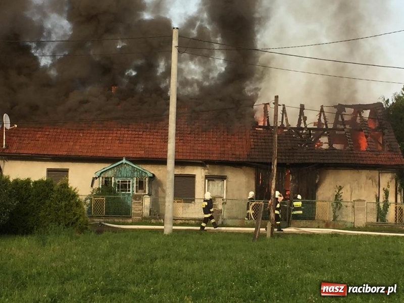 Zdjęcie w galerii na portalu naszraciborz.pl: 250 tysięcy złotych strat po wczorajszym pożarze w Zawadzie Książęcej! wiadomości z regionu