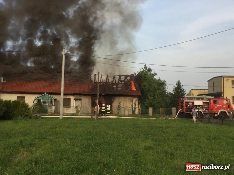 Zdjęcie w galerii na portalu naszraciborz.pl: 250 tysięcy złotych strat po wczorajszym pożarze w Zawadzie Książęcej! wiadomości z regionu