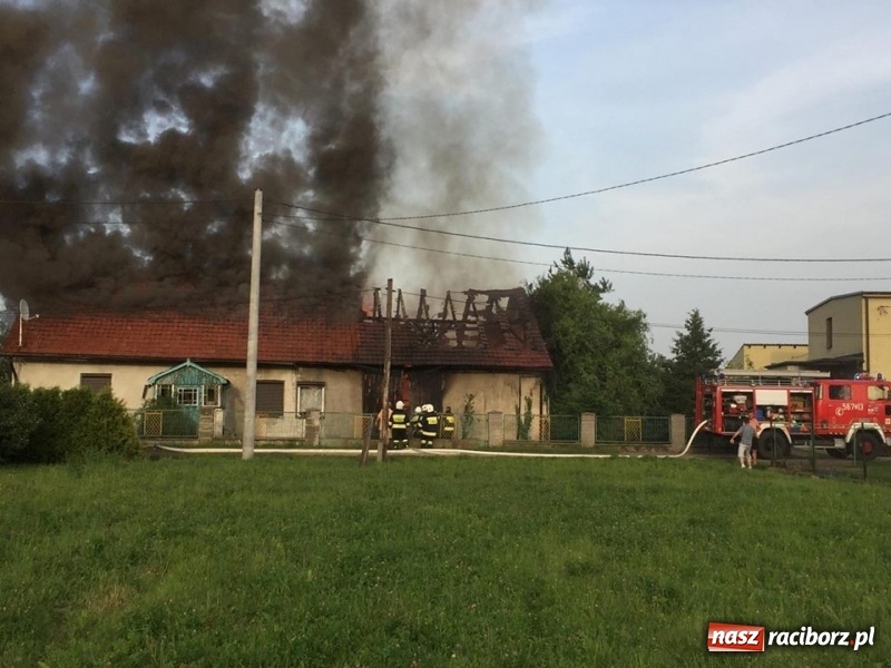 Zdjęcie w galerii na portalu naszraciborz.pl: 250 tysięcy złotych strat po wczorajszym pożarze w Zawadzie Książęcej! wiadomości z regionu