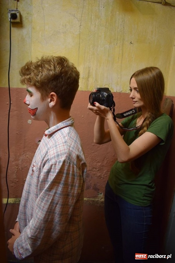 Zdjęcie w galerii na portalu naszraciborz.pl: Sceny grozy w MDK, czyli warsztaty filmowe dla młodzieży  wiadomości z regionu