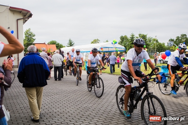Zdjęcie w galerii na portalu naszraciborz.pl: Rowerem ku zdrowiu. Tęcza zaprasza na festyn  wiadomości z regionu