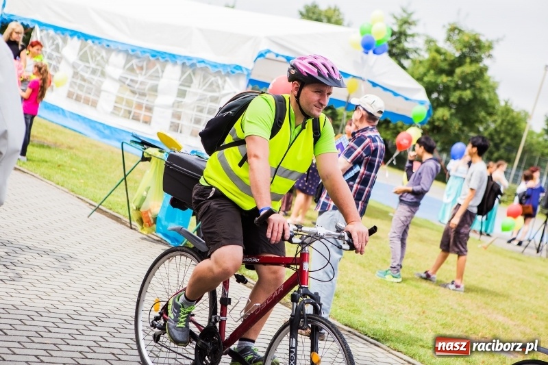 Zdjęcie w galerii na portalu naszraciborz.pl: Rowerem ku zdrowiu. Tęcza zaprasza na festyn  wiadomości z regionu