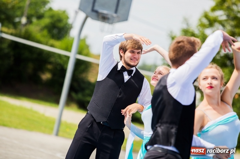 Zdjęcie w galerii na portalu naszraciborz.pl: Rowerem ku zdrowiu. Tęcza zaprasza na festyn  wiadomości z regionu
