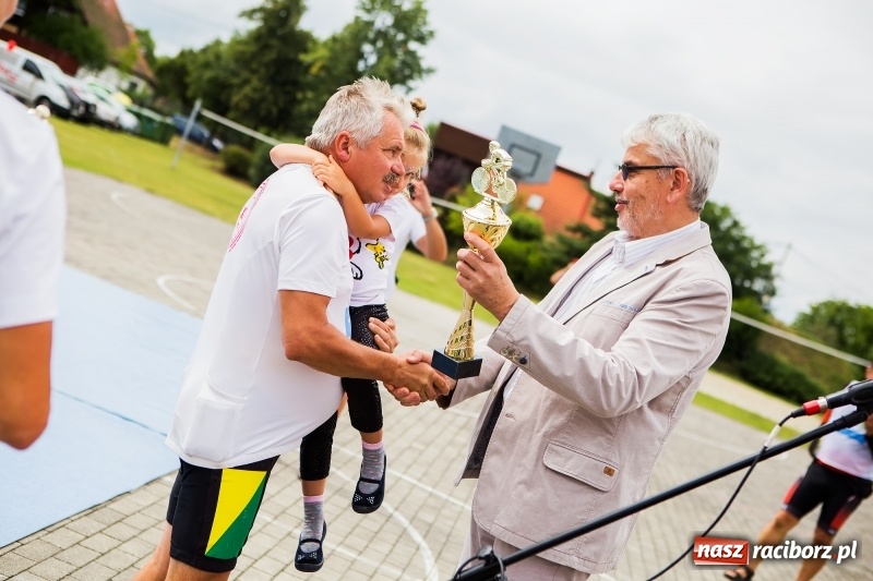Zdjęcie w galerii na portalu naszraciborz.pl: Rowerem ku zdrowiu. Tęcza zaprasza na festyn  wiadomości z regionu